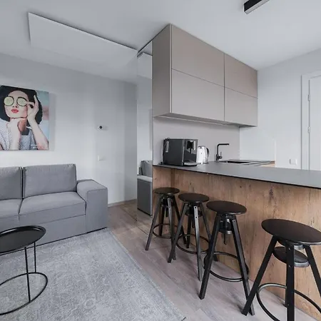 Apartment Vaivorykstes Namai Heated Pool By Domvia *